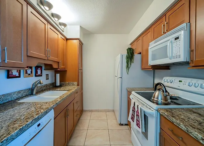 Modern - Get To Old Town In Minutes! Apartment