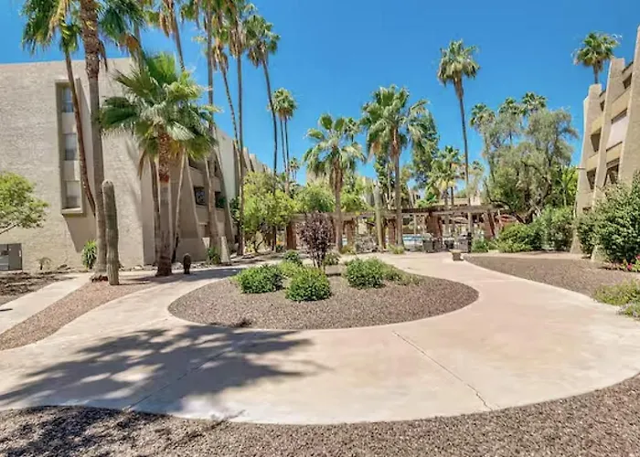 Modern - Get To Old Town In Minutes! Apartment *